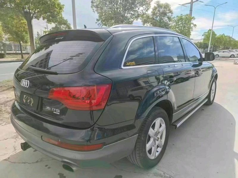 北京14年奥迪Q75