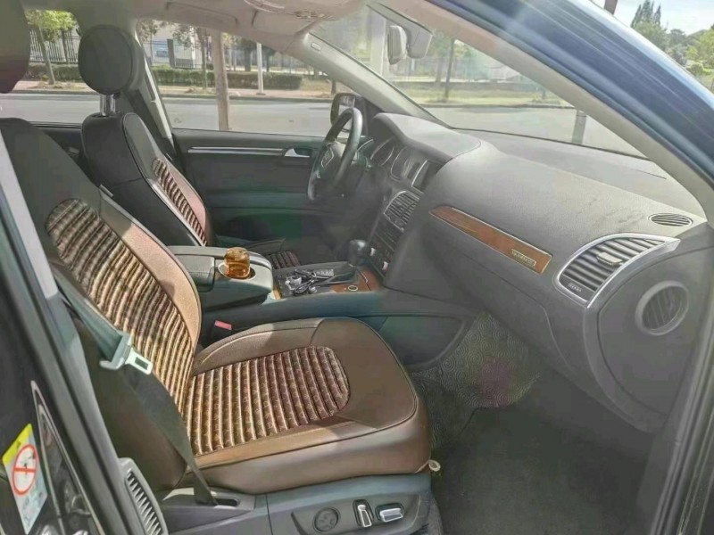 北京14年奥迪Q79