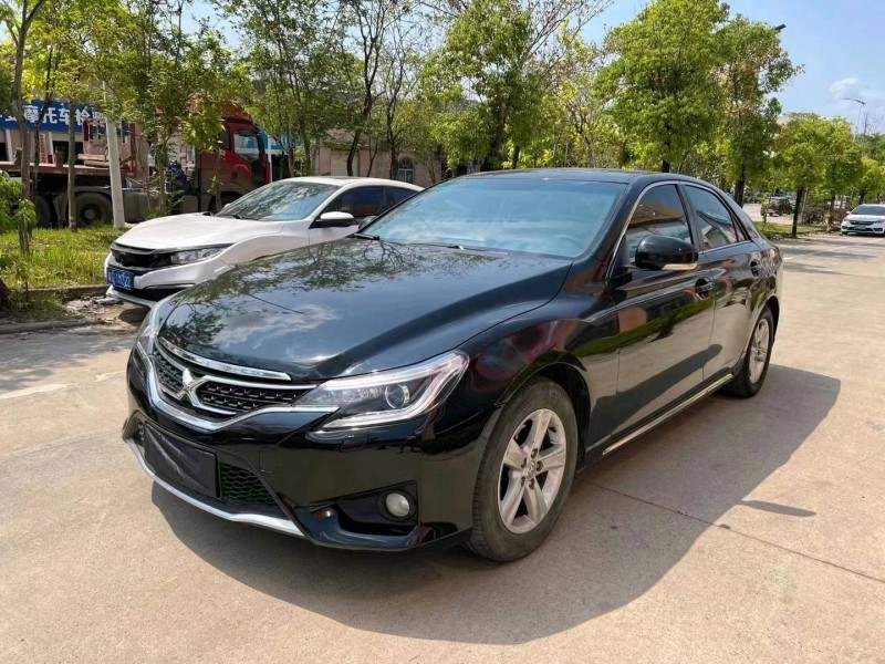 北京13年丰田锐志2