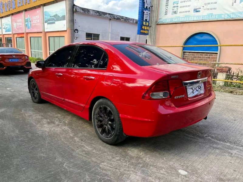 北京09年本田思域8