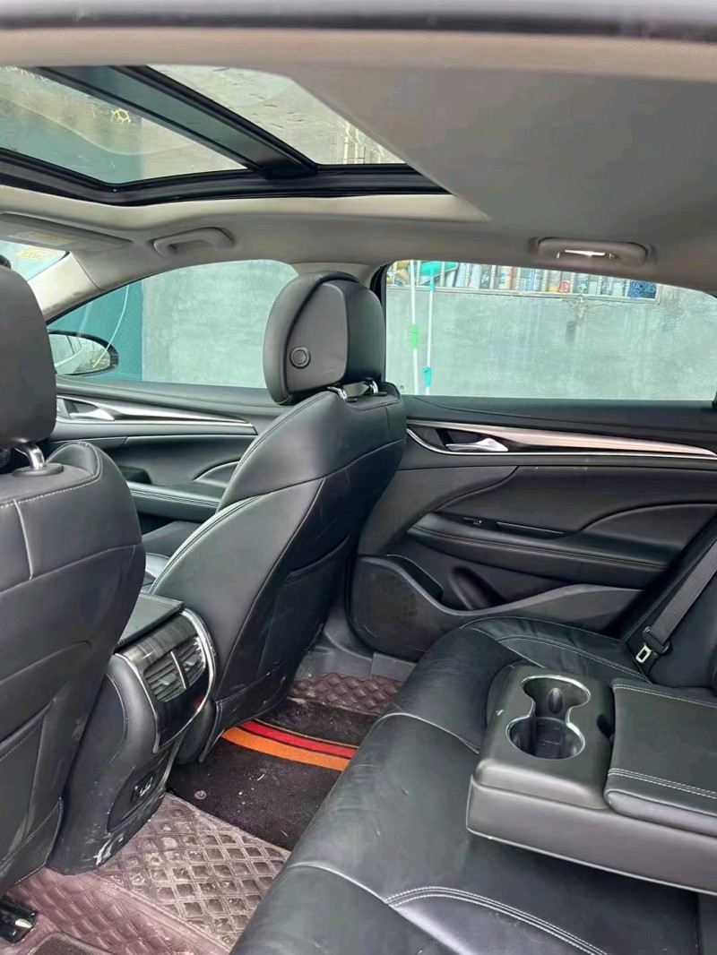 烟台17年别克君越4