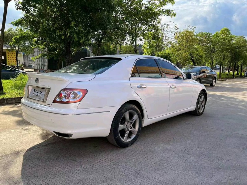 北京09年丰田锐志4