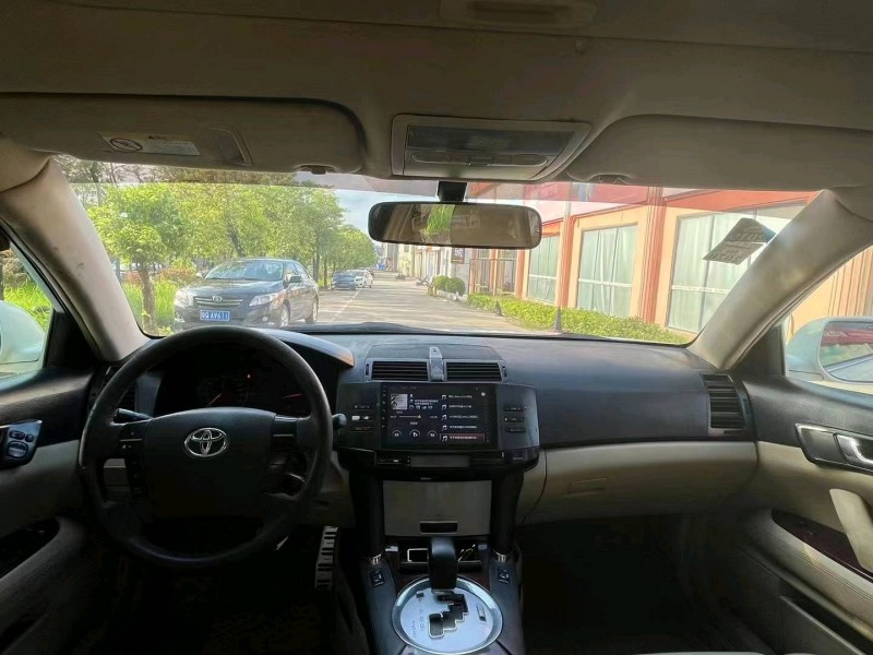 北京09年丰田锐志7