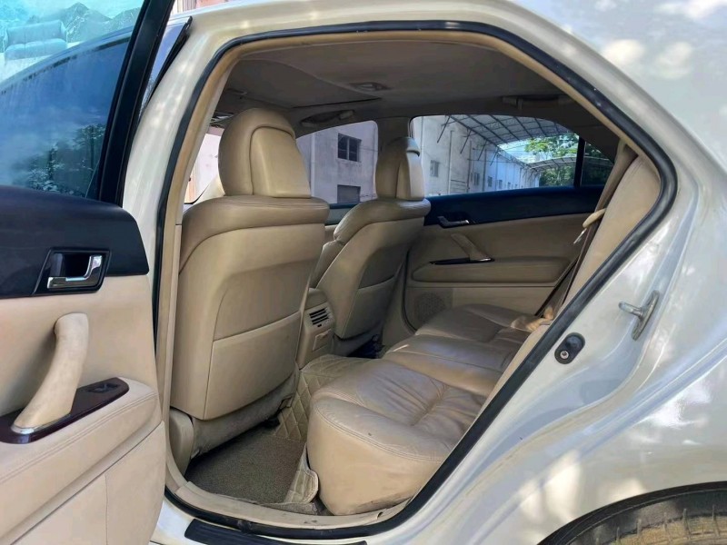 北京09年丰田锐志9