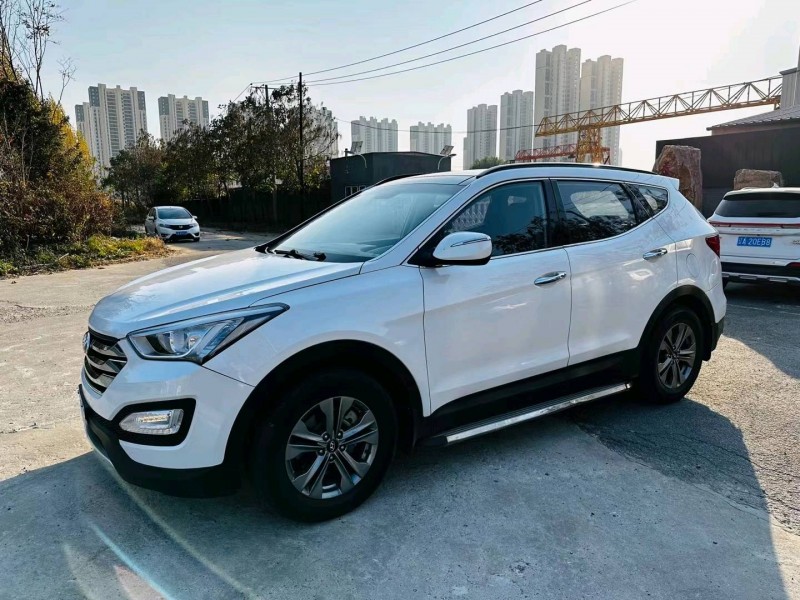 沈阳15年现代全新胜达2