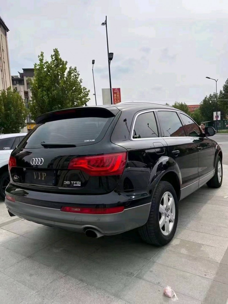 济南15年奥迪Q77