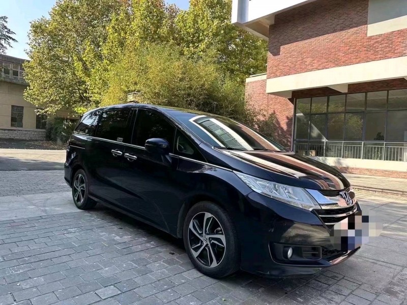 青岛18年本田奥德赛2