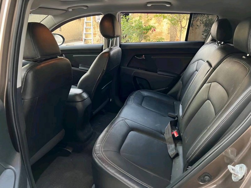 北京13年起亚智跑9