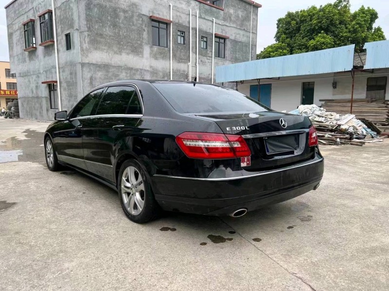 北京12年奔驰E6