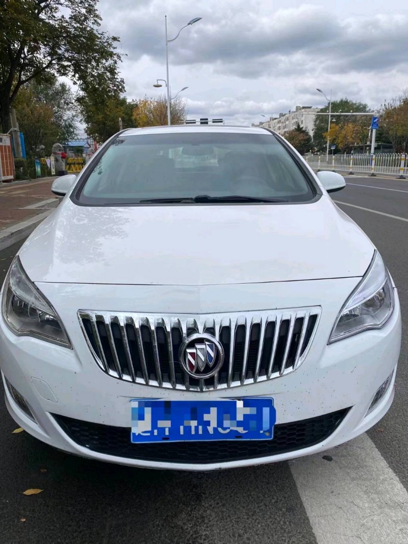 东营13年别克英朗1