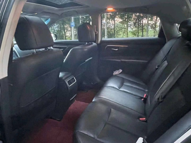 济南16年日产天籁7