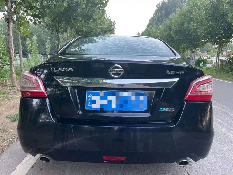 济南16年日产天籁8