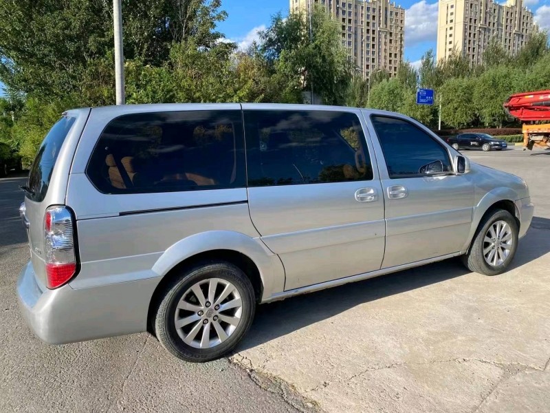 沈阳13年别克GL86