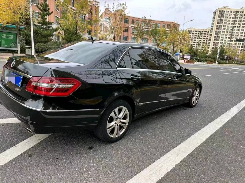 东营11年奔驰E5