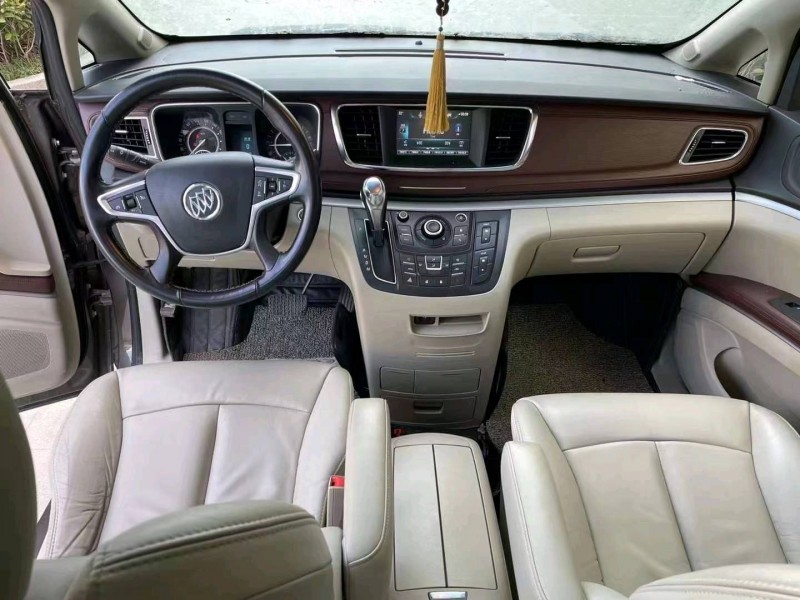 淮南18年别克GL86