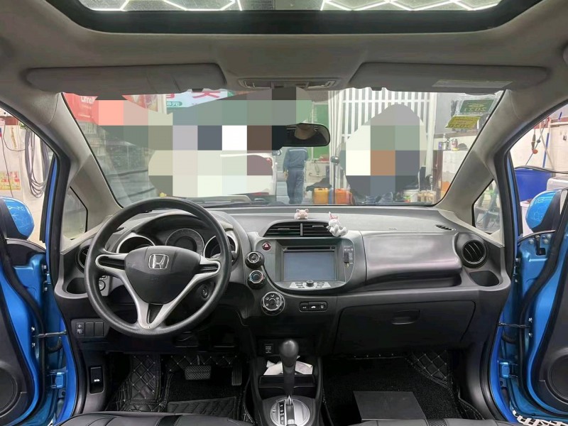 广州12年本田飞度4