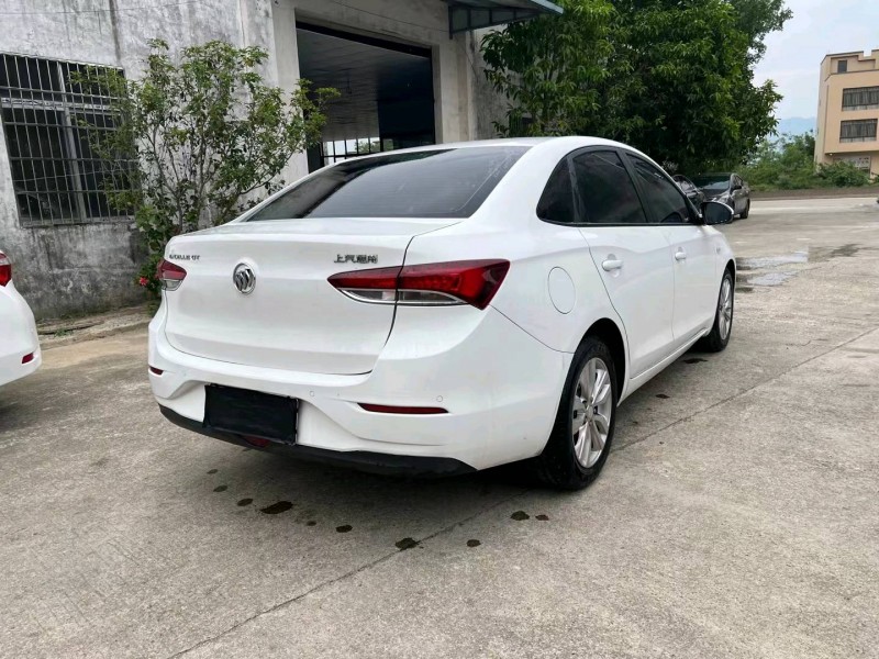 北京20年别克英朗7