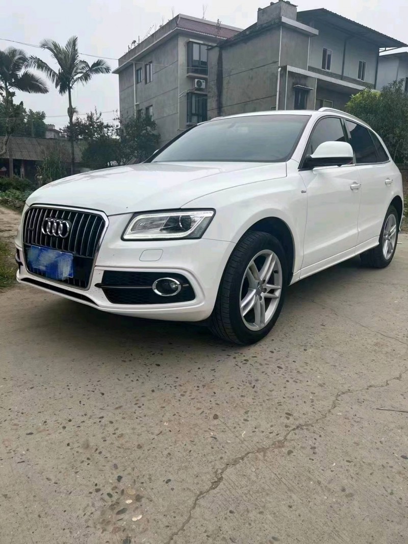 成都18年奥迪Q52