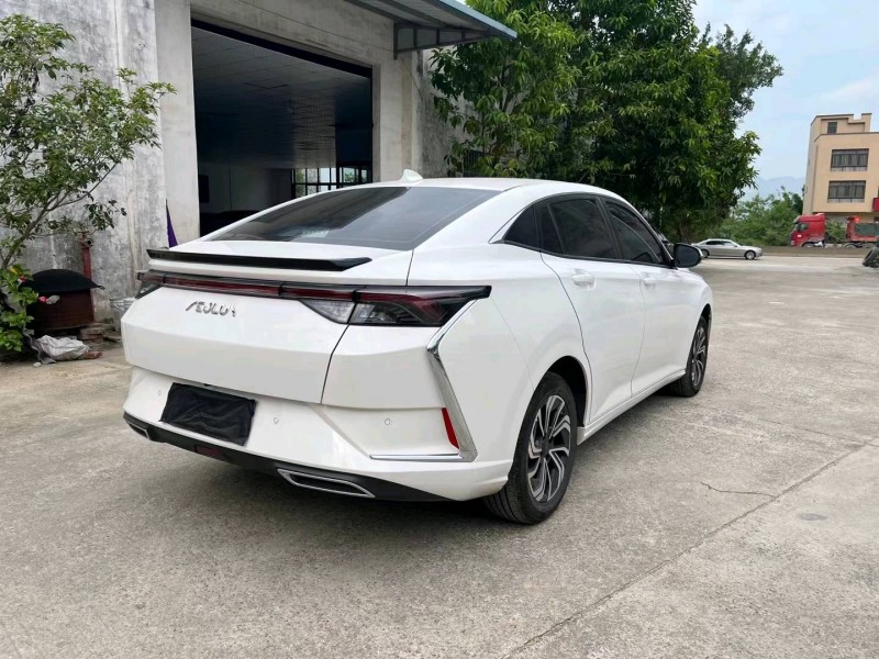 北京22年东风奕炫7