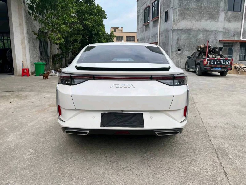 北京22年东风奕炫8