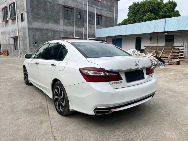 北京16年本田雅阁9