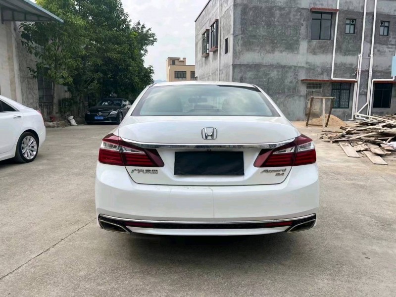 北京16年本田雅阁8