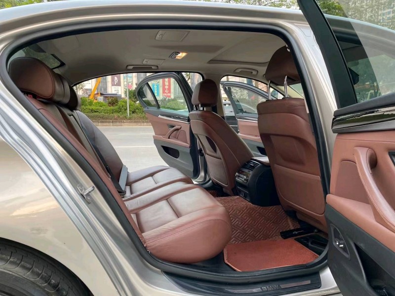 北京17年宝马5系5