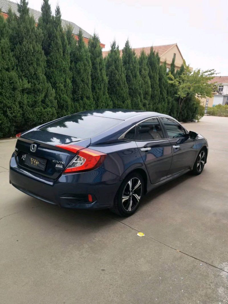 潍坊17年本田思域6