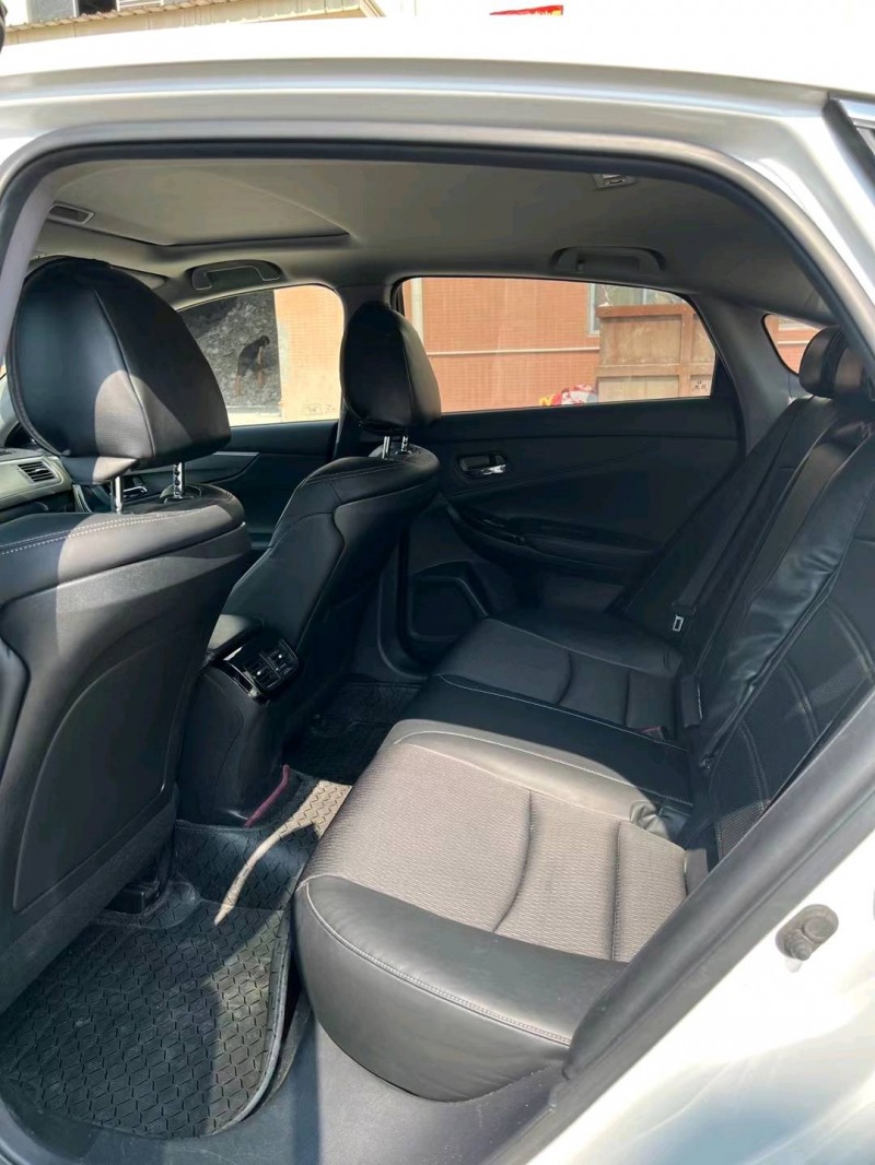 东莞17年本田思铂睿6