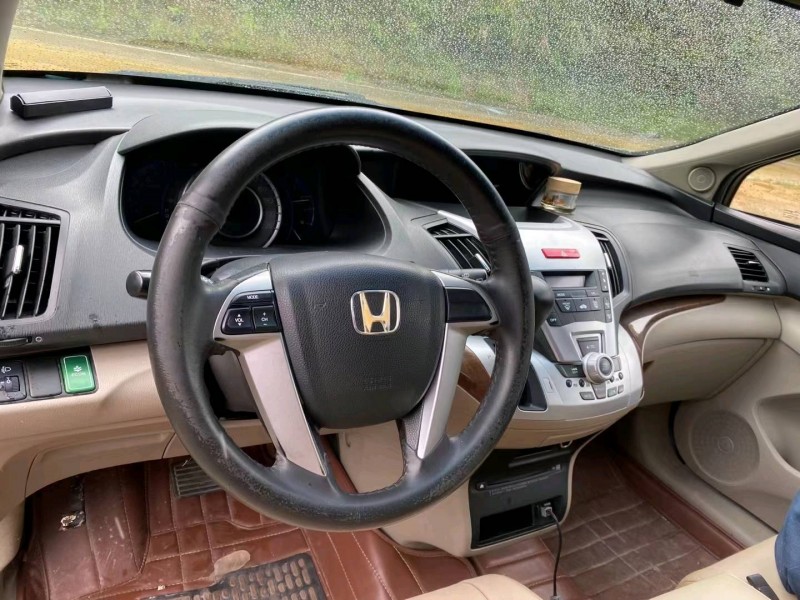 广州13年本田奥德赛4