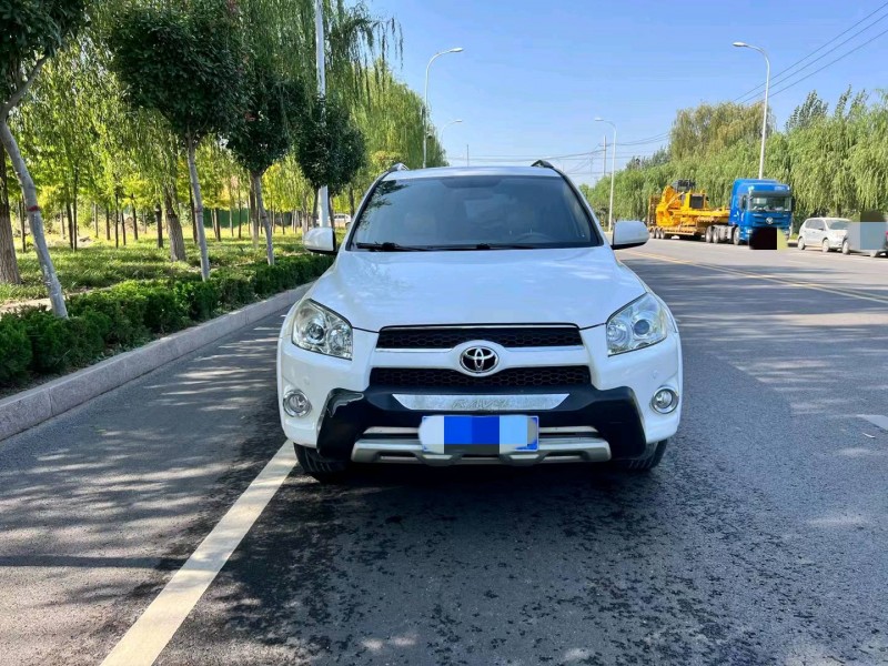 枣庄12年丰田RAV41