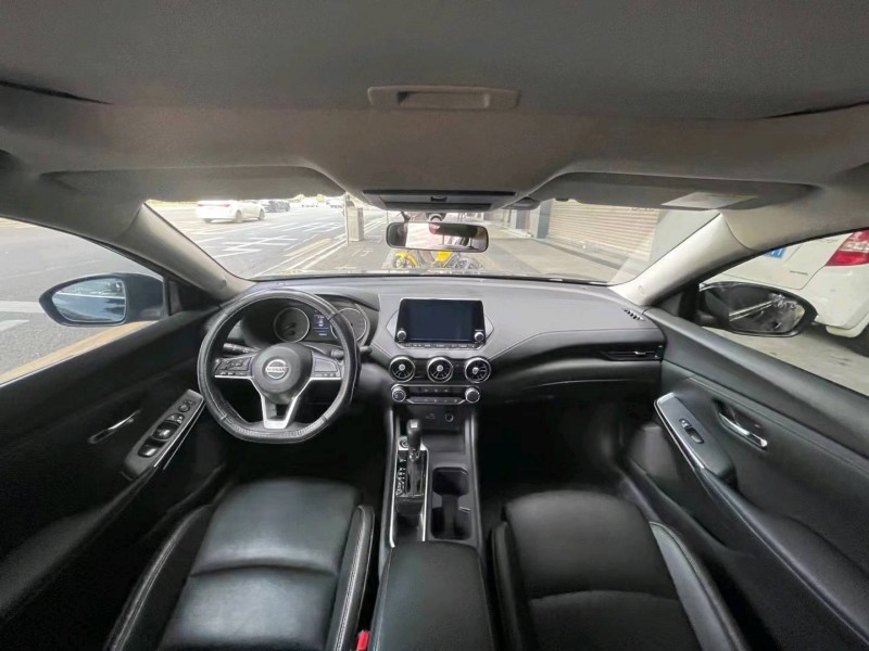 邯郸19年日产轩逸8