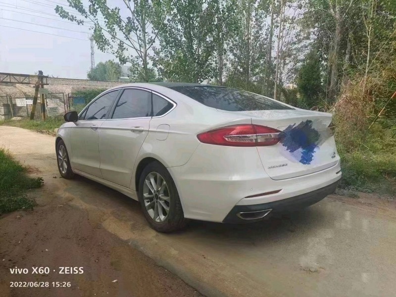 北京20年福特蒙迪欧8