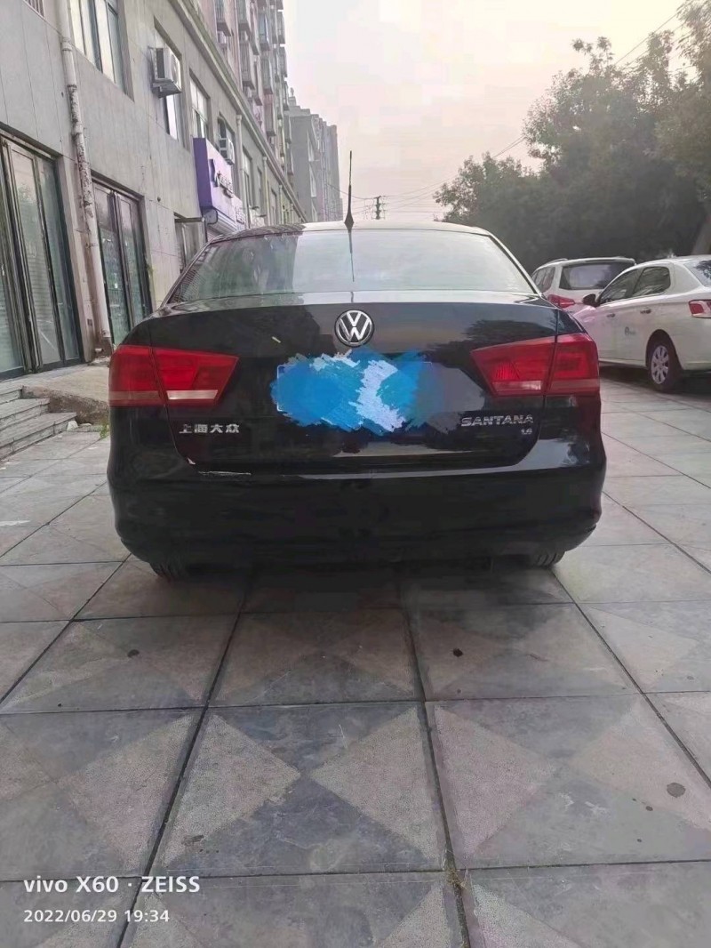 北京14年大众桑塔纳8