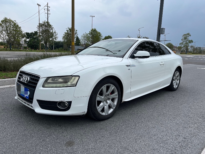 泰州11年奥迪A57