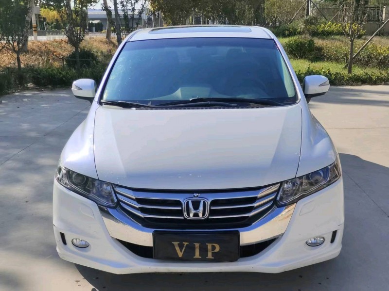 青岛13年本田奥德赛1