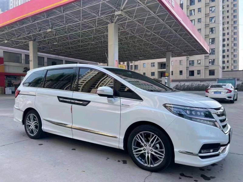 济南21年本田艾力绅3