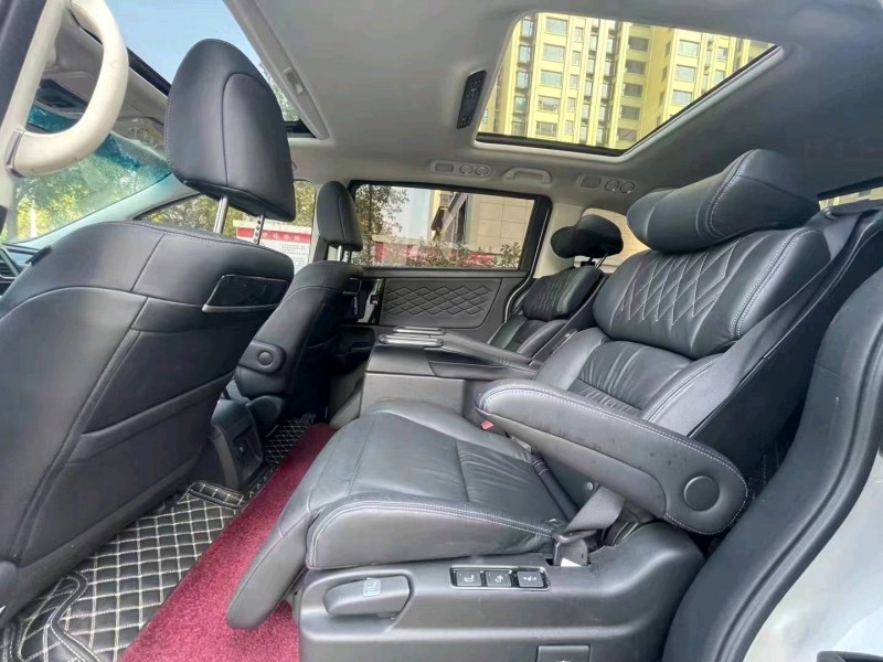 济南21年本田艾力绅8