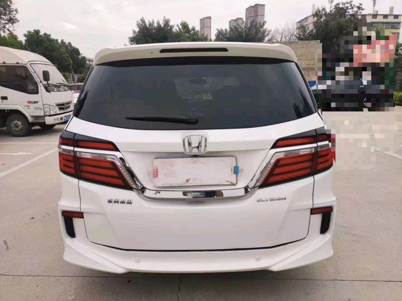 徐州18年本田艾力绅5