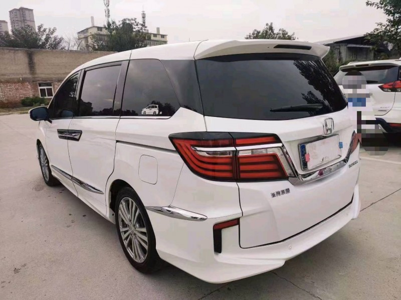 徐州18年本田艾力绅4