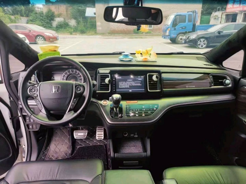 徐州18年本田艾力绅9