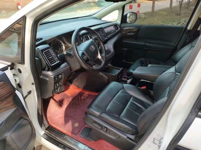 临沂17年本田艾力绅4