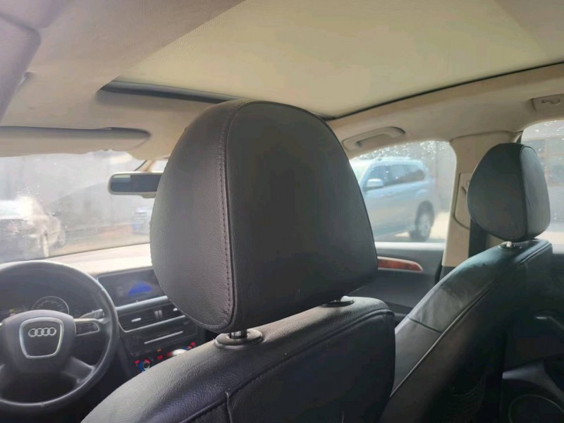 保定10年奥迪Q57