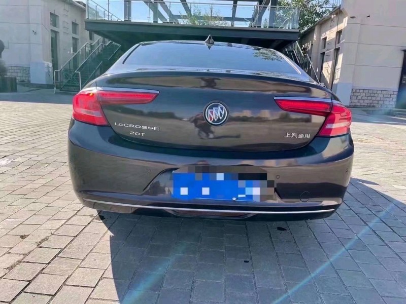 枣庄17年别克君越4