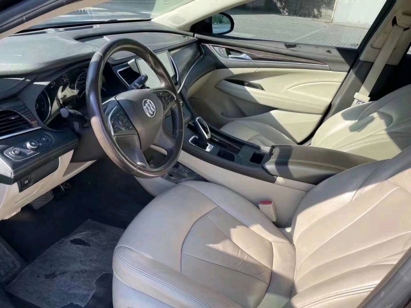 枣庄17年别克君越9