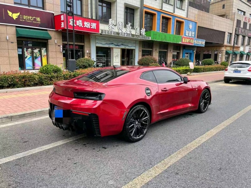 淮南17年雪佛兰科迈罗9