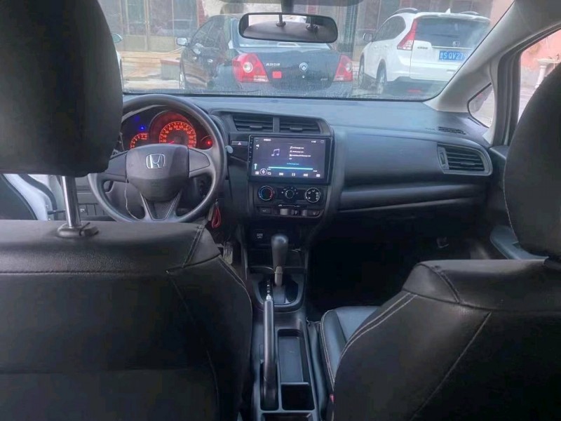 济南19年本田飞度8