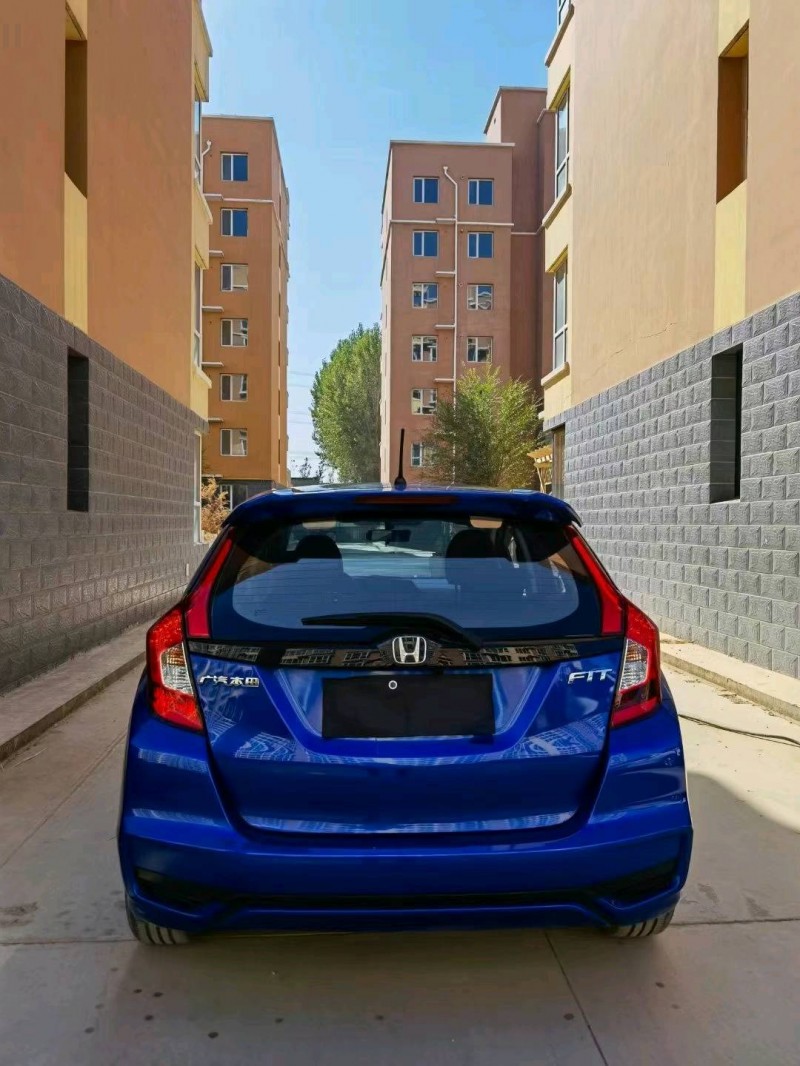 保定18年本田飞度9