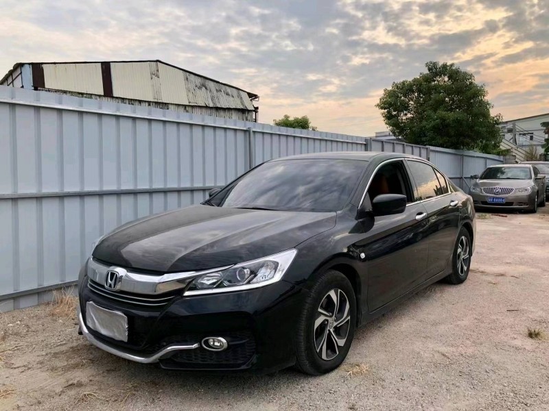 广州16年本田雅阁2