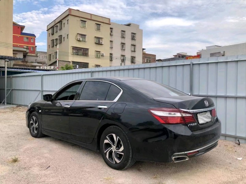 广州16年本田雅阁4